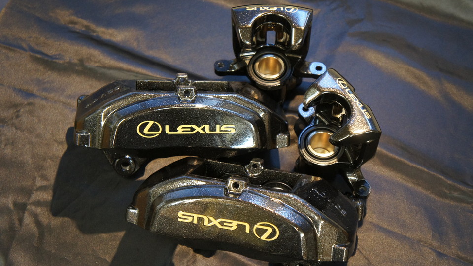 キャリパー塗装施工事例：レクサスＲＣ純正キャリパー塗装　ＣＯＬＯＲ：#009 hyper metallic black IMG20_994_jw4e1O_sub1.jpg