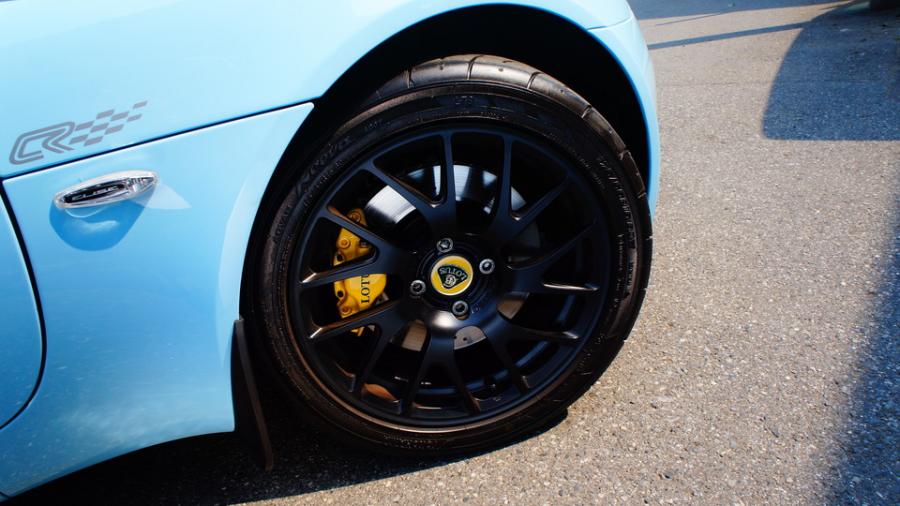 キャリパー塗装施工事例：ロータスエリーゼ　キャリパー塗装＆ローター塗装　ＣＯＬＯＲ：オリジナルイエロー＆#1114 Deep coal black matte IMG22_1617_RTwgaZ_sub4.jpg