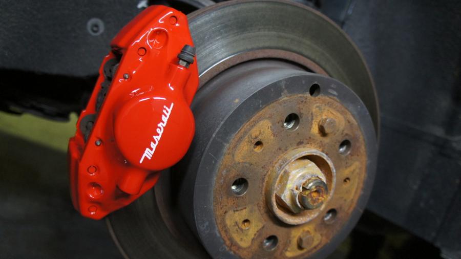 キャリパー塗装施工事例：マセラティクワトロポルテ　キャリパー塗装　COLOR:#001 Italian losso solid IMG23_1518_MeKFGu_sub2.jpg