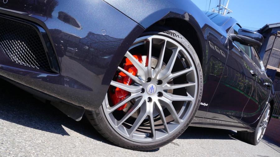 キャリパー塗装施工事例：マセラティギブリ　キャリパー塗装COLOR:#001 Italian losso solid IMG23_2362_JiR6rN_sub3.jpg