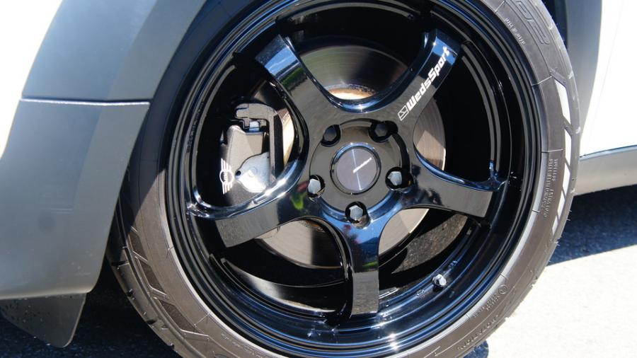 キャリパー塗装施工事例：MINI PACEMAN　キャリパー塗装COLOR:#004 Blast light gray metalic IMG24_2029_ZKNm54_sub5.jpg