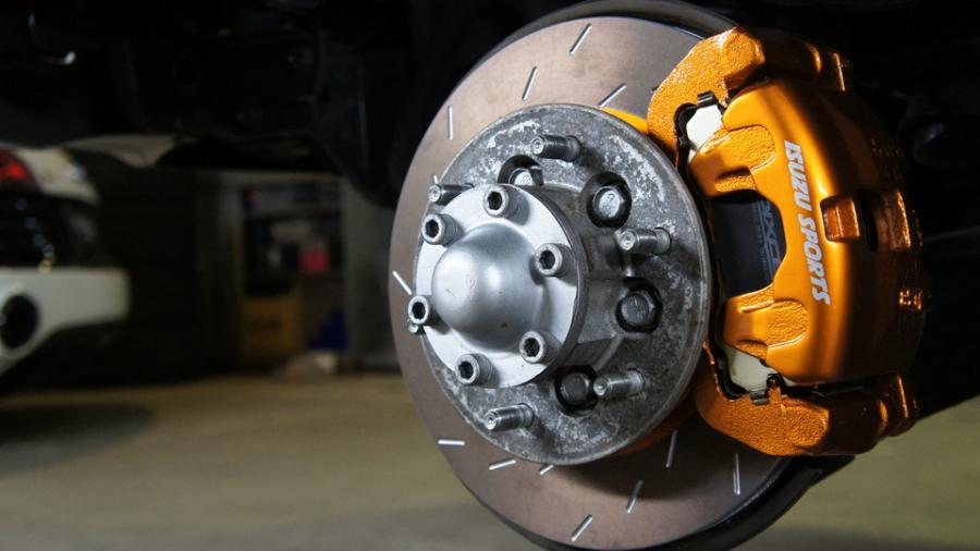 キャリパー塗装施工事例：ビックホーン　キャリパー塗装、ローター塗装　COLOR:#030 Royal art pearl orange gold　ローター加工Type:24S IMG26_1484_sKB7Cf_sub1.jpg