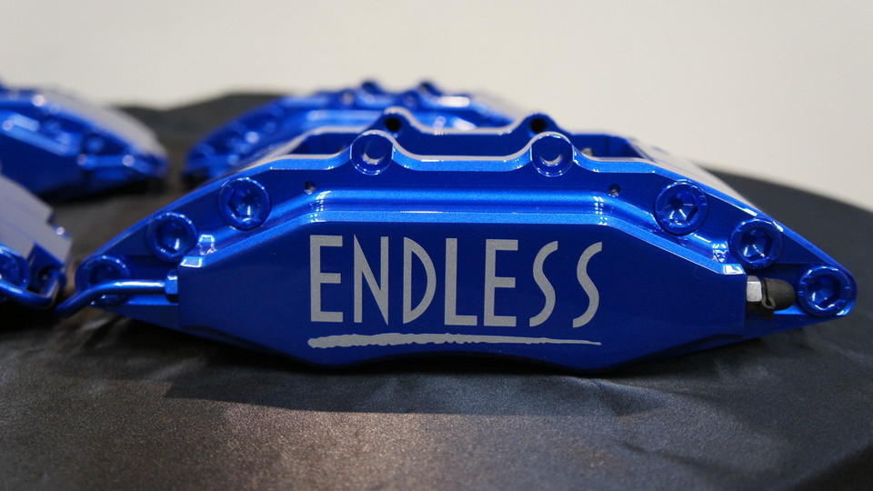 キャリパー塗装施工事例：社外6POT、4POTキャリパー塗装　COLOR:	#061 royal sky blue IMG26_936_Ta86s0_sub1.jpg