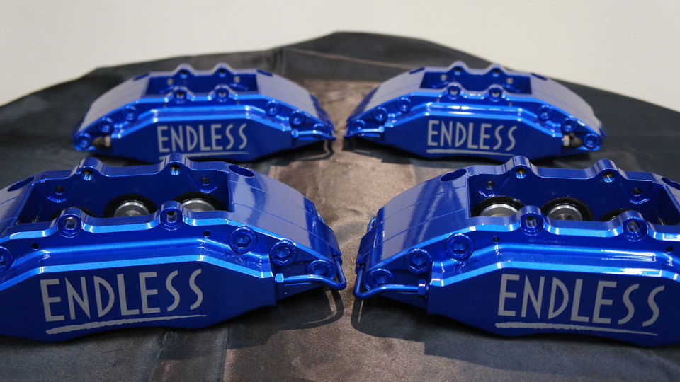 キャリパー塗装施工事例：社外6POT、4POTキャリパー塗装　COLOR:	#061 royal sky blue IMG26_936_Ta86s0_sub2.jpg