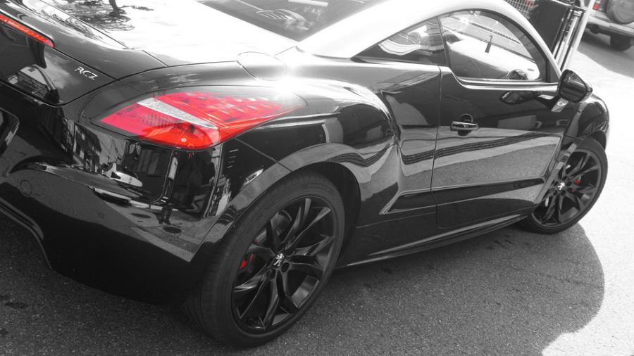 キャリパー塗装施工事例：プジョーRCZ　キャリパー塗装　COLOR:#001 Italian losso solid IMG27_1481_fVBA9z_sub11.jpg