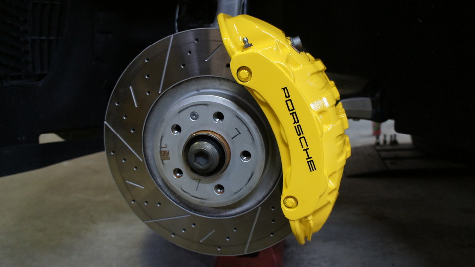 ポルシェマカン純正キャリパー塗装　COLOR:#002 giallo modena＆ローター加工Type:12SD