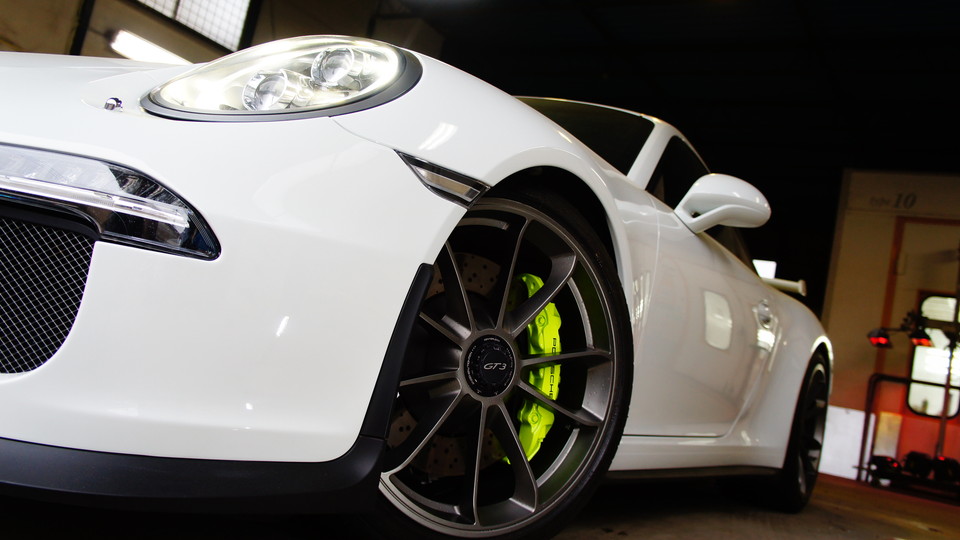 キャリパー塗装施工事例：ポルシェ911ＧＴ3純正キャリパー塗装　ＣＯＬＯＲ：アシッドグリーン IMG28_1190_fYiqdN_sub6.jpg