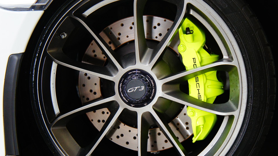 キャリパー塗装施工事例：ポルシェ911ＧＴ3純正キャリパー塗装　ＣＯＬＯＲ：アシッドグリーン IMG28_1190_fYiqdN_sub7.jpg