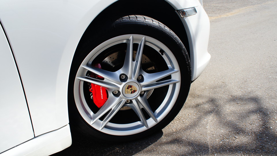 キャリパー塗装施工事例：ポルシェボクスター純正キャリパー塗装　COLOR：#001 Italian losso solid IMG28_1240_sXSvR2_sub8.jpg