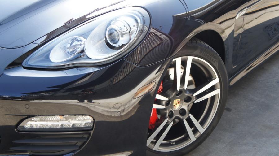 ポルシェパナメーラ純正キャリパー塗装　COLOR:#001 Italian losso solid