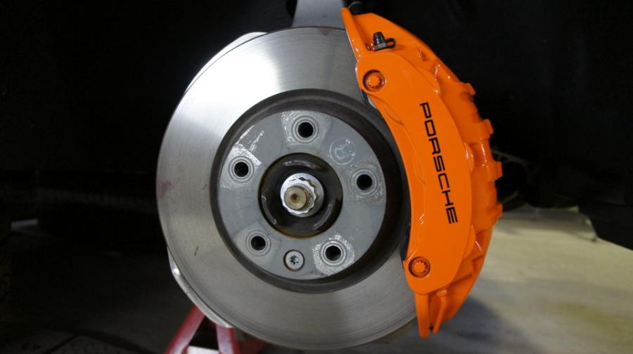 キャリパー塗装施工事例：ポルシェカイエン・キャリパー塗装　ＣＯＬＯＲ：#1110 Valencia premium orange IMG28_1357_JtGoQA_sub1.jpg