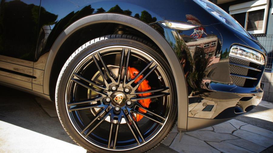 キャリパー塗装施工事例：ポルシェカイエン・キャリパー塗装　ＣＯＬＯＲ：#1110 Valencia premium orange IMG28_1357_JtGoQA_sub5.jpg