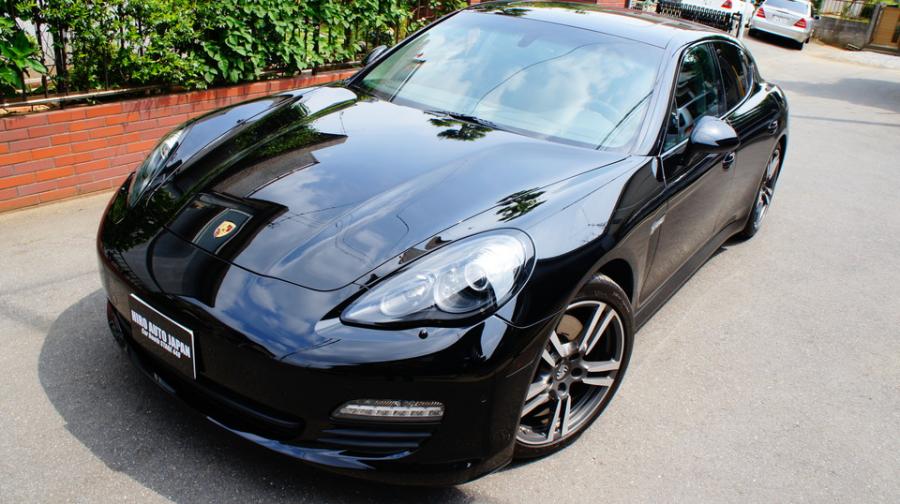 キャリパー塗装施工事例：ポルシェパナメーラ・キャリパー塗装　COLOR:#001 Italian losso solid IMG28_1358_eF6GaH_sub4.jpg