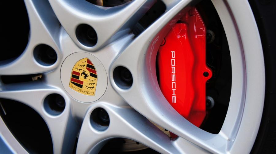 キャリパー塗装施工事例：ポルシェケイマン987　キャリパー塗装　COLOR：#001 Italian losso solid IMG28_1366_drNgcb_sub3.jpg