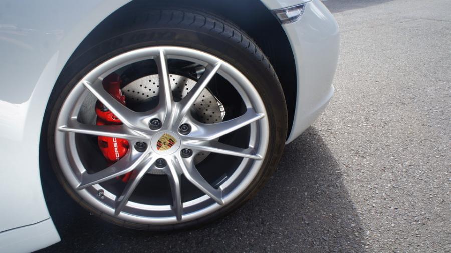 キャリパー塗装施工事例：ポルシェ911　キャリパー塗装　COLOR：#001 Italian losso solid IMG28_1532_18YGoe_sub7.jpg