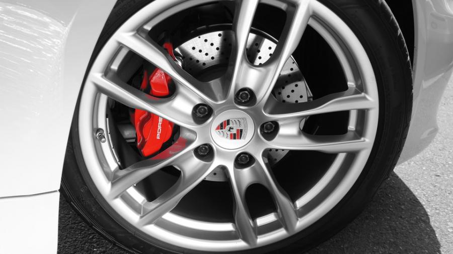 キャリパー塗装施工事例：ポルシェボクスター　キャリパー塗装　COLOR:#001 Italian losso solid IMG28_1548_hbzoFY_sub8.jpg