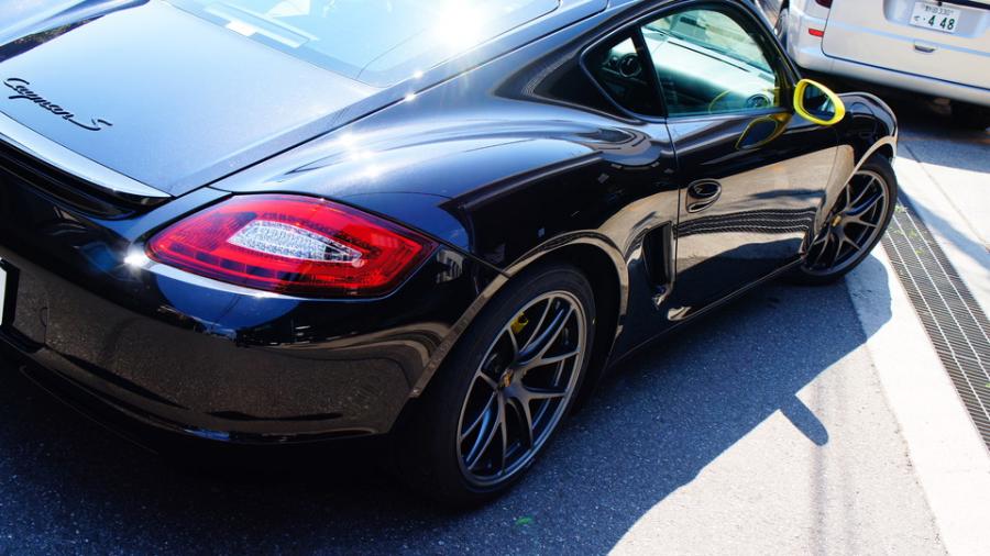 キャリパー塗装施工事例：ポルシェケイマン　キャリパー塗装＆ドアミラーカバー塗装　COLOR:#020 hawaiian passion yellow IMG28_1557_HuS8uq_sub7.jpg