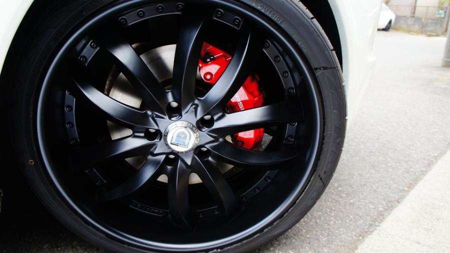 キャリパー塗装施工事例：ポルシェカイエン　キャリパー塗装　COLOR:#001 Italian losso solid IMG28_1558_0ZUUOO_sub4.jpg