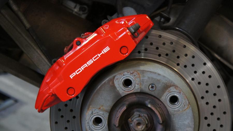 キャリパー塗装施工事例：ポルシェケイマン　キャリパー塗装　COLOR:#001 Italian losso solid IMG28_1674_gi8jQZ_sub2.jpg