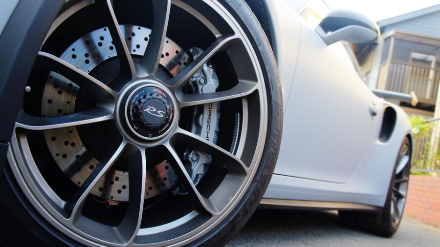 キャリパー塗装施工事例：ポルシェGT3RS　キャリパー塗装　COLOR:オリジナル調色カラー IMG28_1754_QEKWE3_sub4.jpg