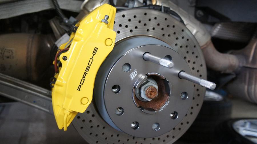 キャリパー塗装施工事例：ポルシェボクスター　キャリパー塗装　COLOR:#002 giallo modena IMG28_1892_WVD34I_sub2.jpg