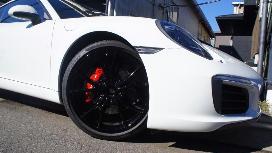 キャリパー塗装施工事例：ポルシェ911　キャリパー塗装COLOR:#001 Italian losso solid　ホイール塗装グロスブラック IMG28_2102_oGoiqP_sub9.jpg