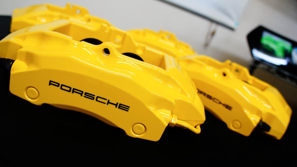 ポルシェ純正キャリパー塗装　カラー：#002 giallo modena