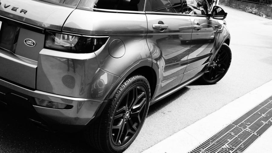 キャリパー塗装施工事例：イヴォーク　キャリパー塗装　COLOR：#030 Royal art pearl orange gold　ローター加工Type:C6S8D　D-DASHノンダストブレーキパット前後装着 IMG29_1393_Hma1eU_sub9.jpg