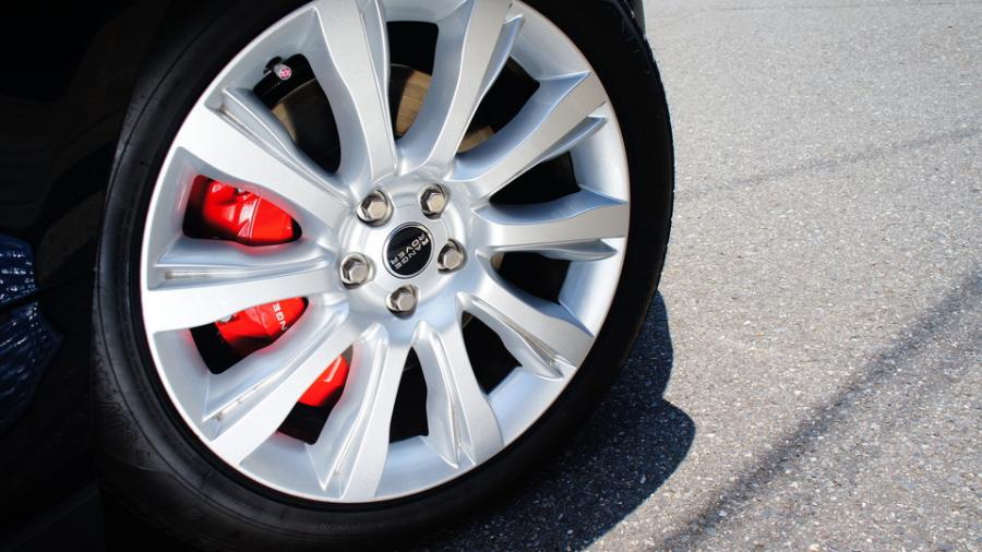 キャリパー塗装施工事例：レンジローバーヴォーグ　キャリパー塗装　COLOR:#001 Italian losso solid＆D-DASHブレーキパット前後装着 IMG29_1418_0mDp8p_sub4.jpg