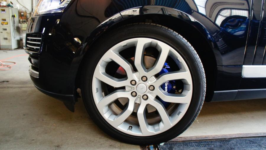 キャリパー塗装施工事例：レンジローバーオートバイオ　キャリパー塗装　COLOR:ダークブルー（調色） IMG29_1447_kA186c_sub5.jpg