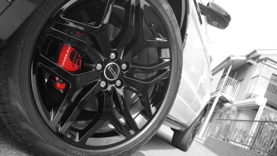 キャリパー塗装施工事例：イヴォーク　キャリパー塗装　COLOR:#001 Italian losso solid IMG29_1535_xX05NA_sub10.jpg