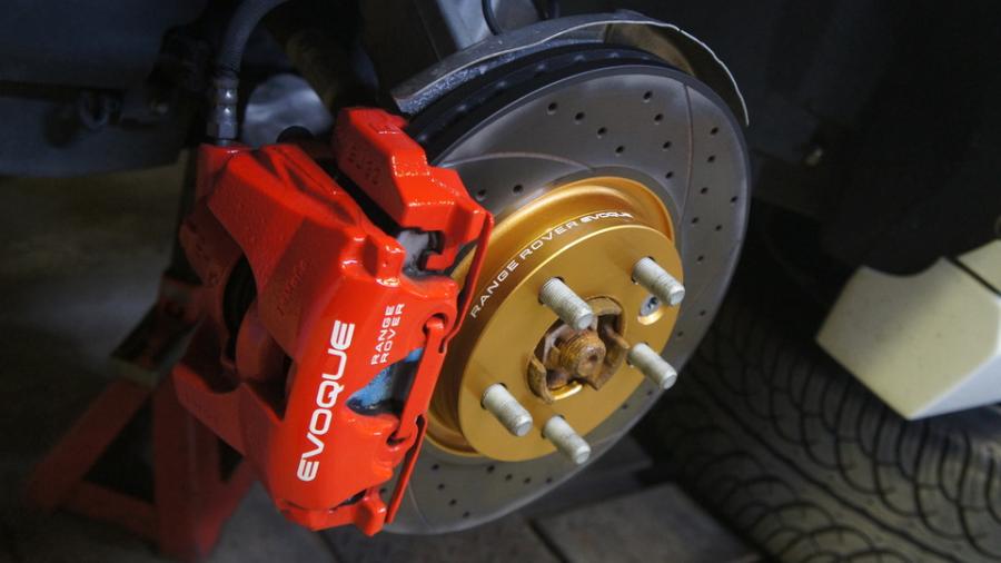 イヴォーク　キャリパー塗装＆ローター塗装　COLOR:#001 Italian losso solid＆#003 Tokyo midnight gold　ローター加工Type:C6S8D