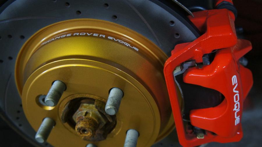 キャリパー塗装施工事例：イヴォーク　キャリパー塗装＆ローター塗装　COLOR:#001 Italian losso solid＆#003 Tokyo midnight gold　ローター加工Type:C6S8D IMG29_1545_97N5RV_sub1.jpg