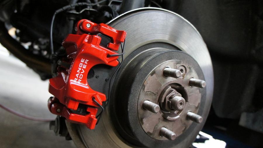 キャリパー塗装施工事例：イヴォーク　キャリパー塗装　COLOR:#001 Italian losso solid IMG29_1551_y8c9vA_sub1.jpg