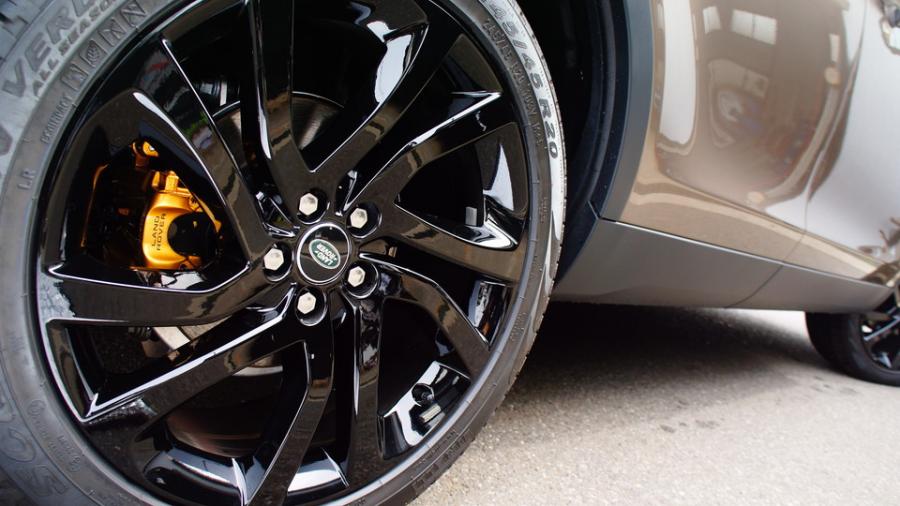 キャリパー塗装施工事例：ランドローバーディスカバリー　キャリパー塗装　COLOR:#003 Tokyo midnight gold IMG29_1566_XuGhTS_sub7.jpg