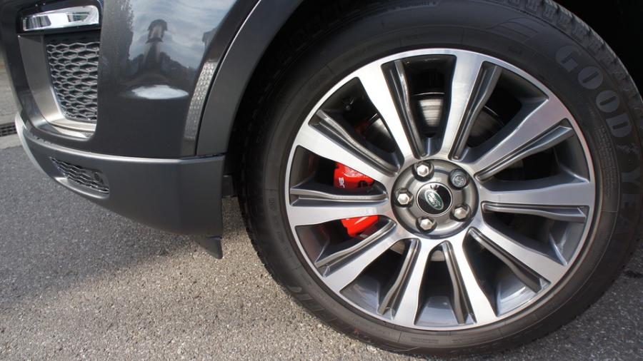 キャリパー塗装施工事例：イヴォーク　キャリパー塗装　COLOR:#001 Italian losso solid IMG29_1658_DDbRv4_sub7.jpg