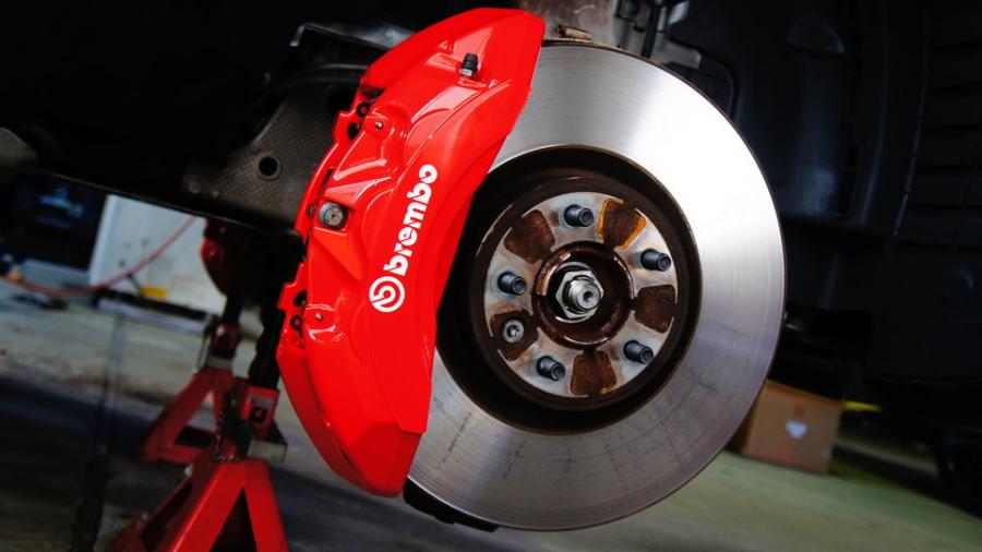 キャリパー塗装施工事例：レンジローバーオートバイオグラフィー　キャリパー塗装　COLOR:#001 Italian losso solid IMG29_1667_YpIl4h_sub1.jpg