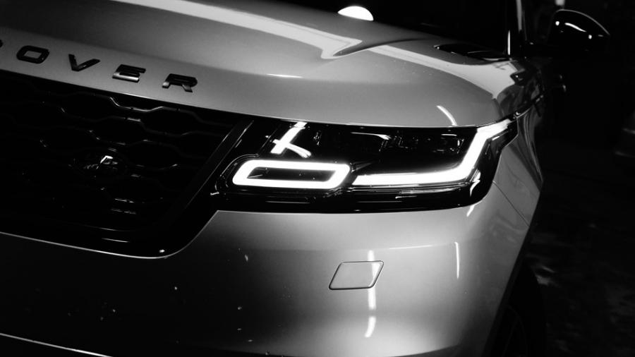 キャリパー塗装施工事例：レンジローバーヴェラール　キャリパー塗装　COLOR:#001 Italian losso solid　D-DASHダストダウンブレーキパット前後装着 IMG29_1677_ybPfFk_sub8.jpg