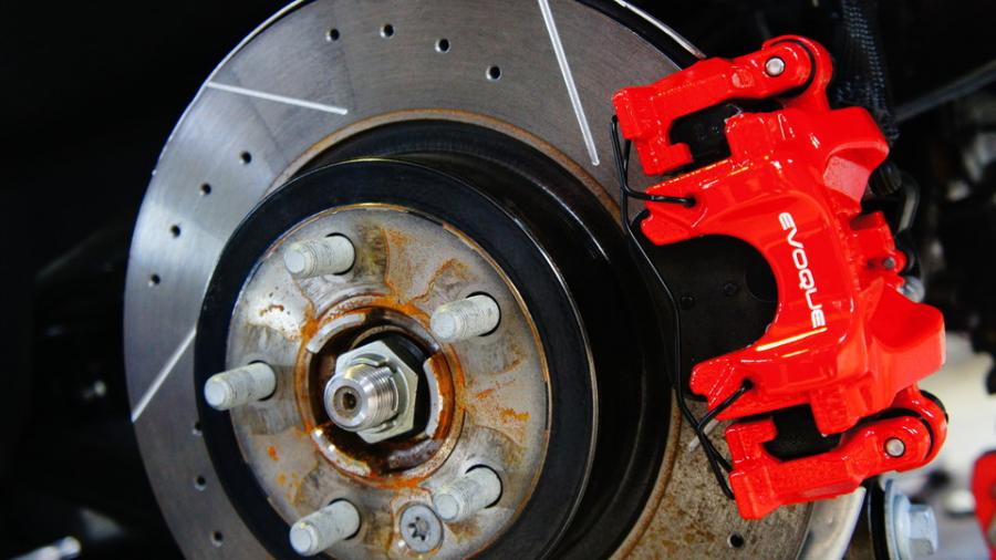 キャリパー塗装施工事例：レンジローバーイヴォーク　キャリパー塗装　COLOR:#001 Italian losso solid　ローター加工Type:DS4 IMG29_1706_lO63o9_sub2.jpg