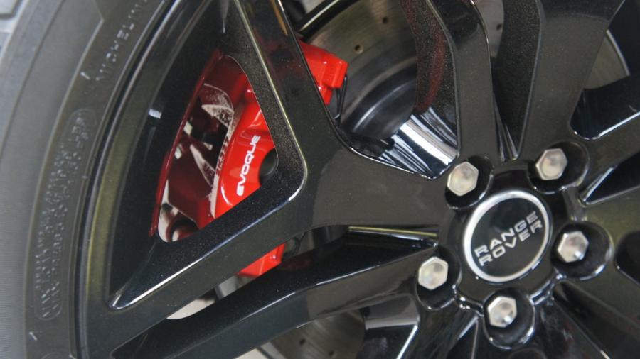 キャリパー塗装施工事例：レンジローバーイヴォーク　キャリパー塗装　COLOR:#001 Italian losso solid　ローター加工Type:DS4 IMG29_1706_lO63o9_sub7.jpg