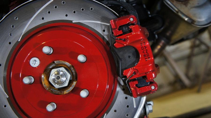 キャリパー塗装施工事例：レンジローバーイヴォークコンバー　キャリパー塗装、ローター塗装　COLOR:#010 premiun rouge candy red　ローター加工Type:C6S8D IMG29_1730_MbiECe_sub2.jpg