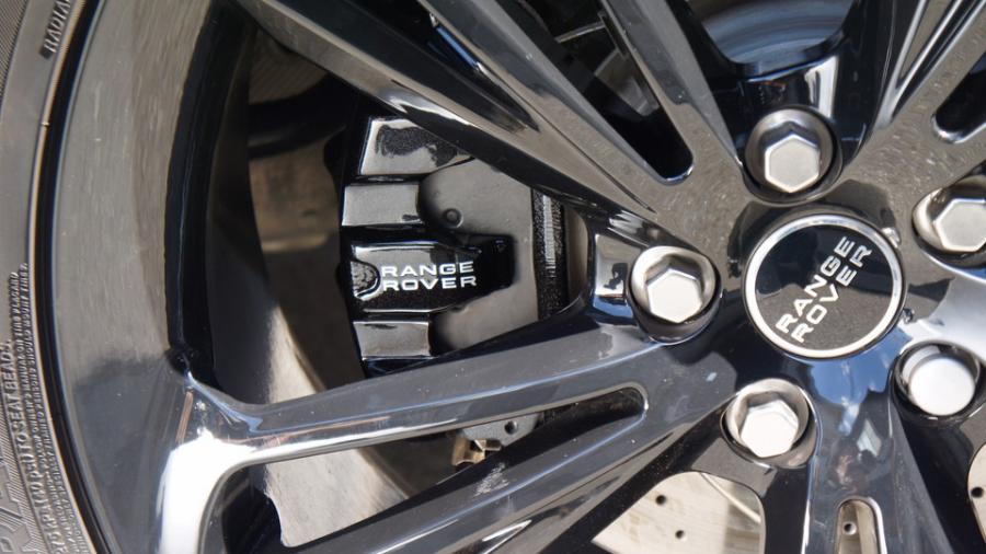 キャリパー塗装施工事例：レンジローバースポーツ　キャリパー塗装　COLOR:#009 Hyper metallic black　ローター加工Type:C6S8D　D-DASHダストダウンパット前後装着 IMG29_1738_OOqXRx_sub5.jpg