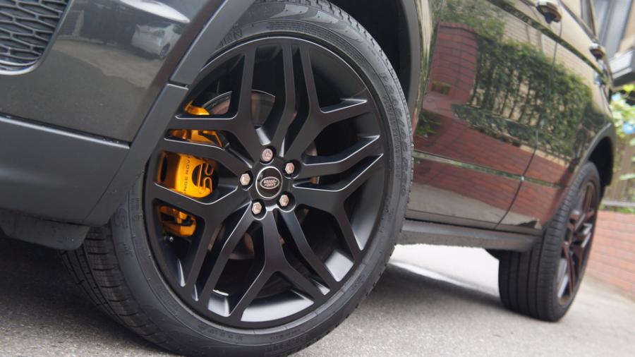 キャリパー塗装施工事例：レンジローバーイヴォーク　キャリパー塗装　COLOR:#021 california sunshinne yellow IMG29_1749_EX1oSH_sub4.jpg