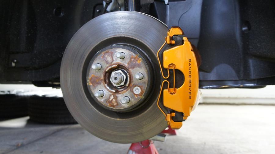 キャリパー塗装施工事例：レンジローバーイヴォーク　キャリパー塗装　COLOR:#030 Royal art pearl orange gold IMG29_1787_tDRP7m_sub1.jpg