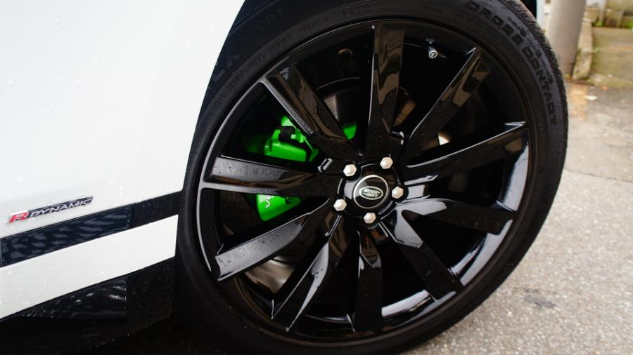 キャリパー塗装施工事例：レンジローバーヴェラール　キャリパー塗装ローター塗装　COLOR:#1113 Monster green IMG29_1887_nS56Cc_sub7.jpg