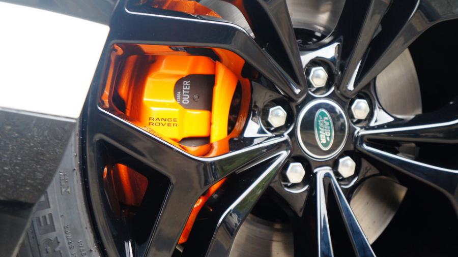 キャリパー塗装施工事例：レンジローバーイヴォーク　キャリパー塗装ローター塗装　COLOR:#098 honey of pearl orange、#009 Hyper metallic black IMG29_1888_SVBP97_sub11.jpg