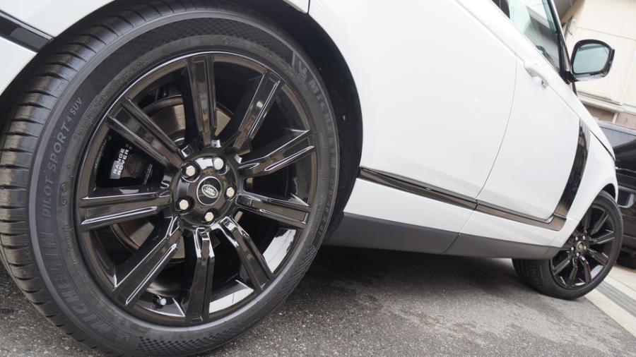 キャリパー塗装施工事例：レンジローバーヴォーグ　キャリパー塗装COLOR:#005 Deep coal black IMG29_2299_yvk4A9_sub5.jpg