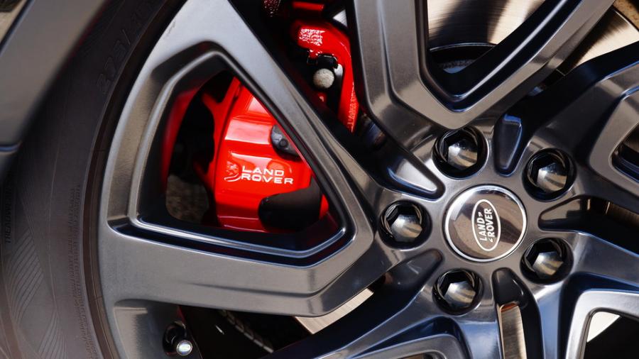 キャリパー塗装施工事例：ランドローバーディスカバリー　キャリパー塗装COLOR:#001 Italian losso solid IMG29_2314_wictJa_sub6.jpg