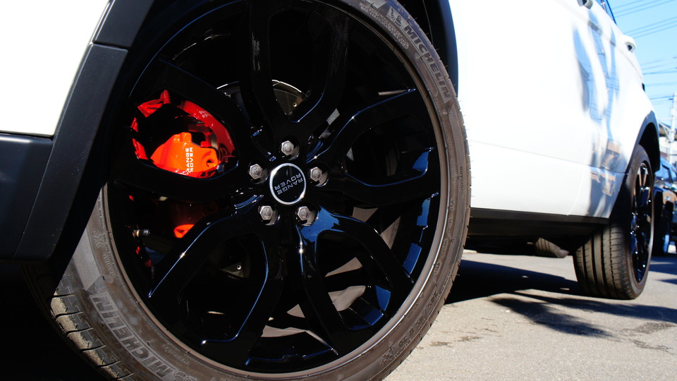 レンジローバーイヴォーク純正キャリパー塗装　カラー：#001 Italian losso solid　ローター加工Type:C6S8D