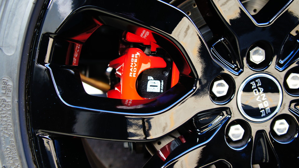 キャリパー塗装施工事例：レンジローバーイヴォーク純正キャリパー塗装　カラー：#001 Italian losso solid　ローター加工Type:C6S8D IMG29_624_F4llhk_sub5.jpg